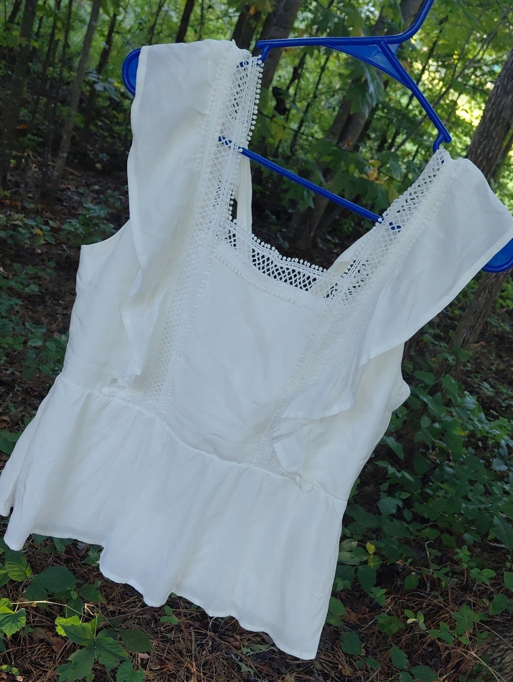 Women’s White Crochet-Trim Sleeveless Peplum Camisole